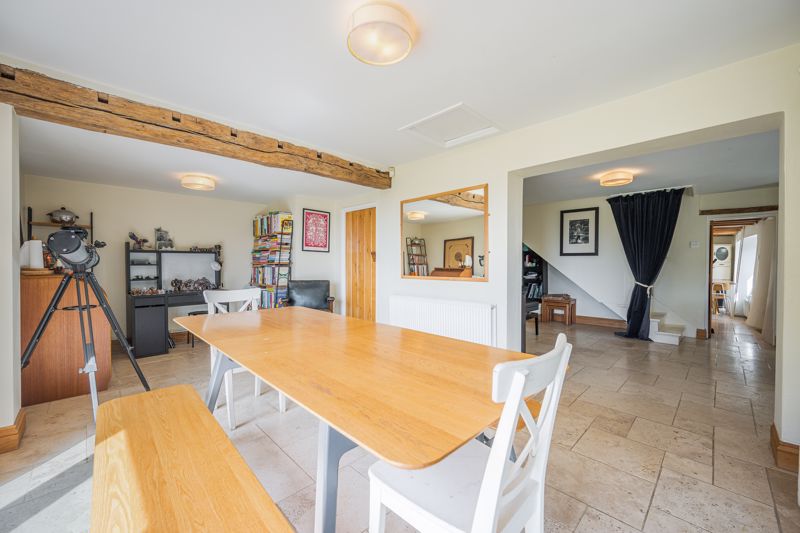 Dining Room- click for photo gallery